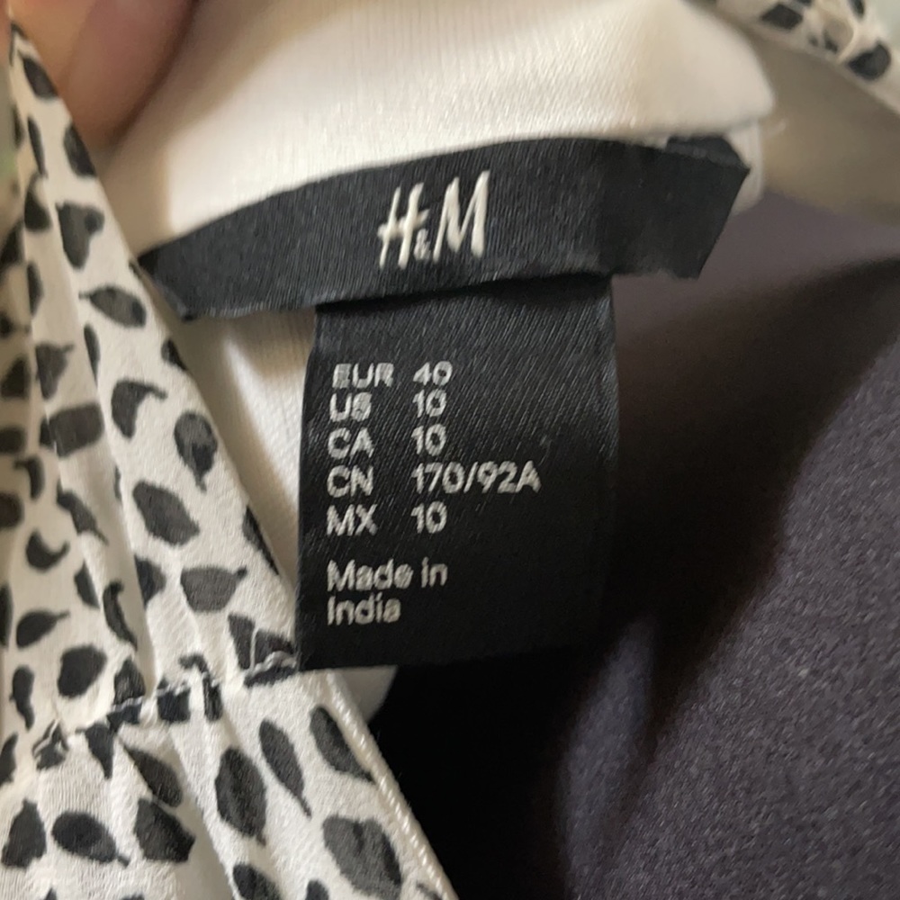 H&M Dress - Picture 3 of 7